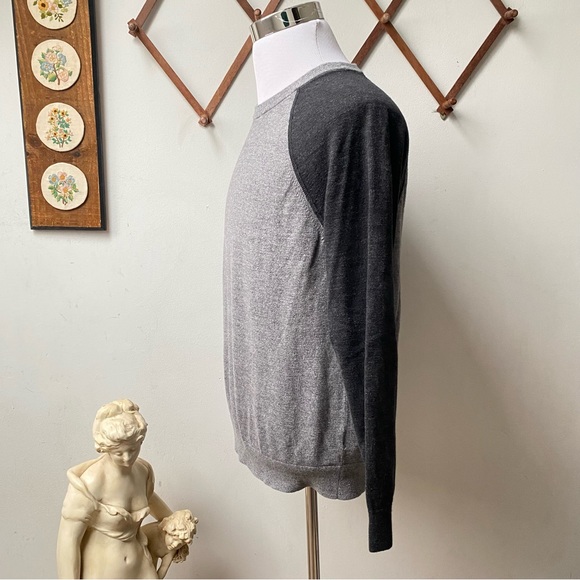 Banana Republic Organic Cotton Sweater - Picture 6 of 9